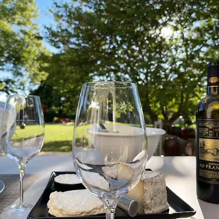 فيلة Chateau Au Coeur Du Vignoble Bordelais *