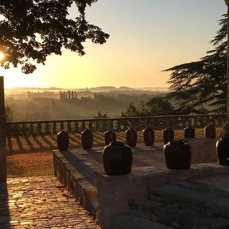 فيلة Chateau Au Coeur Du Vignoble Bordelais
